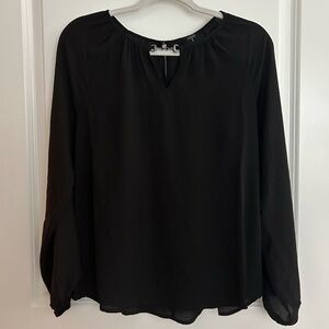 Women’s Tahari Dress Shirt